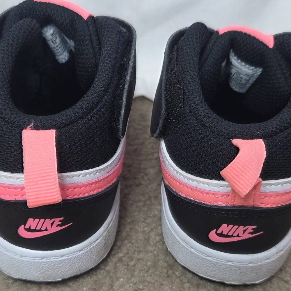 Nike Kids Black, White and Neon Pink Sneakers - Picture 4 of 11